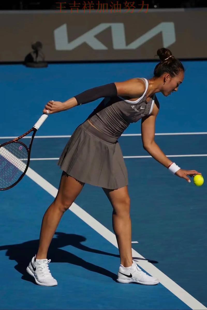 郑钦文最新动态引发关注 主帅用人思路受到讨论 郑钦文最新动态引发关注 主帅用人思路受到讨论